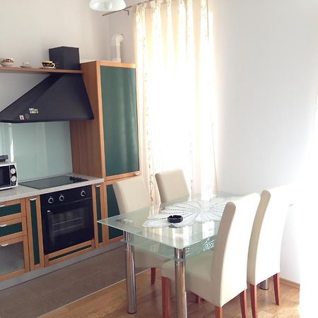 Apartment Duncovich Cres Δωμάτιο φωτογραφία